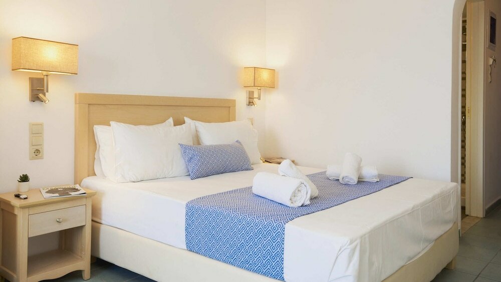 Фото Veneto Sea View Apartments