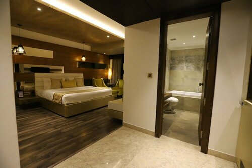 Гостиница The Pristine Hotel Kanpur в Канпуре
