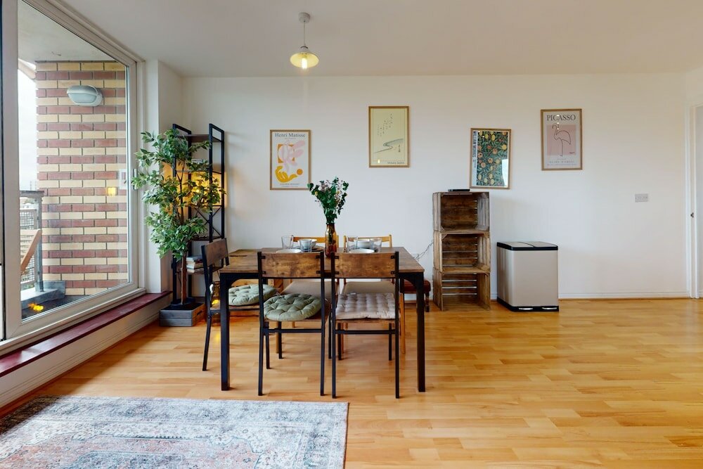 Фото Cozy Hackney Apartment