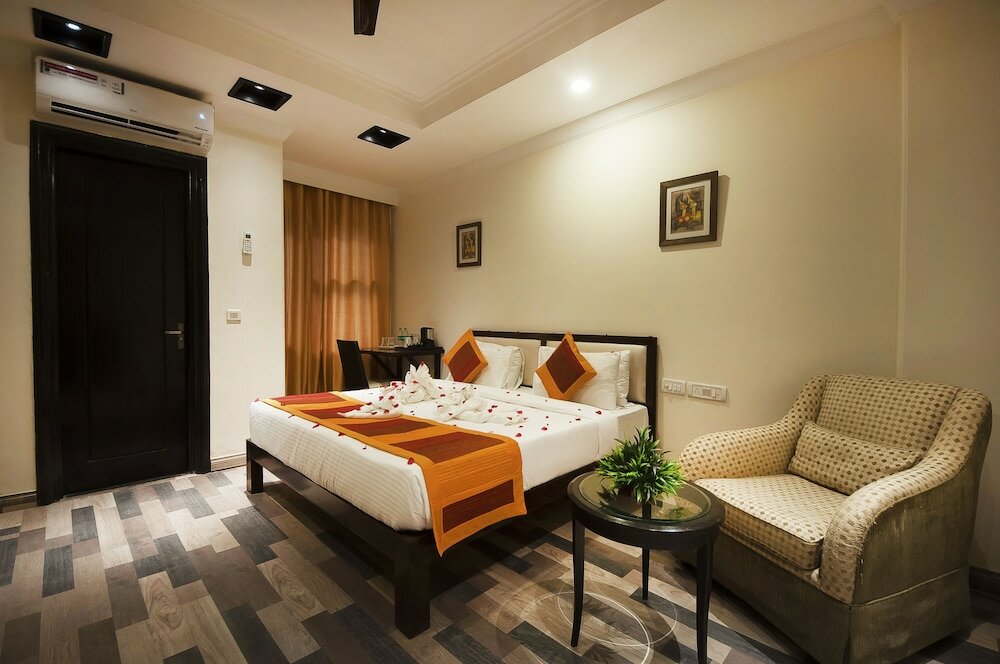 Фото The Oakland Plaza by Orion Hotels