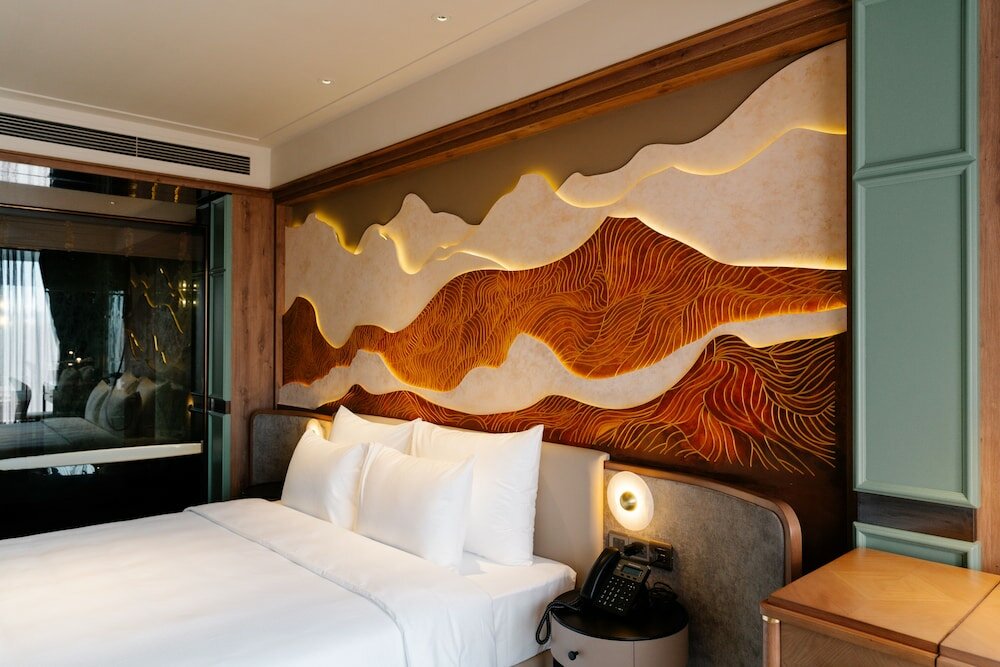 Фото La Passion Premium Cau Go Hotel