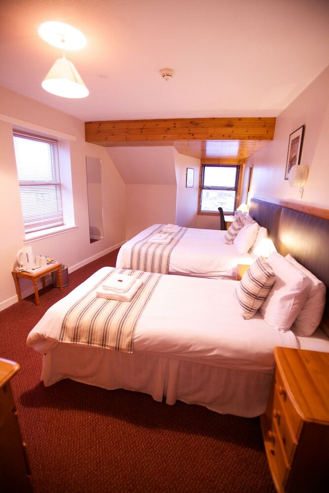 Фото Ferry Inn Stromness