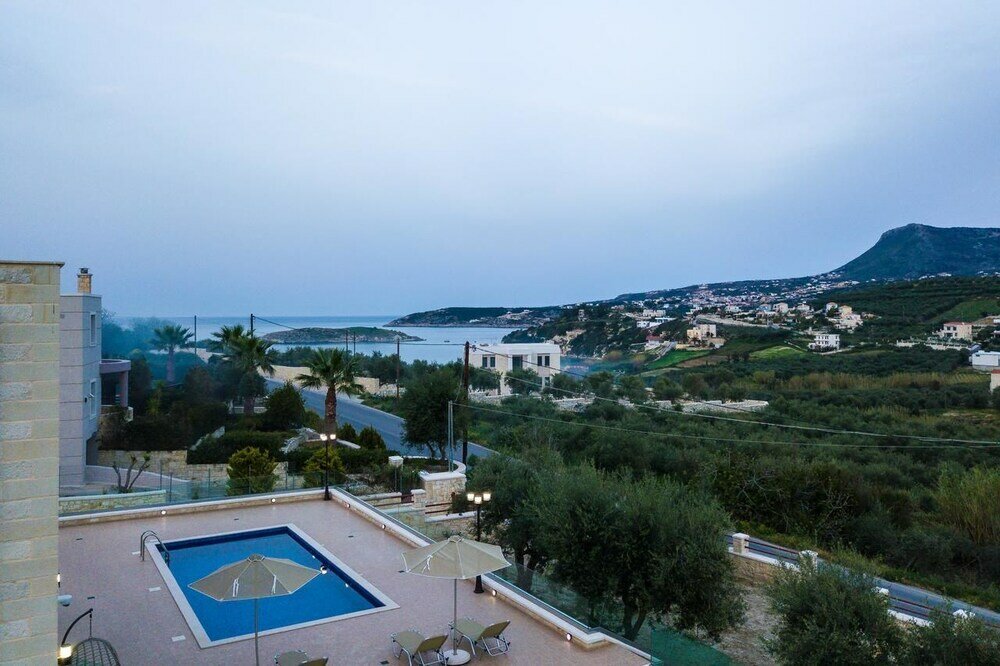 Фото Rodi Luxury Stone Villa