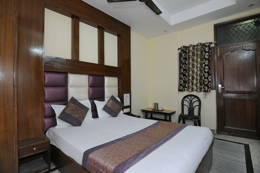 Фото Lord Krishna Hotel Dx. Inn