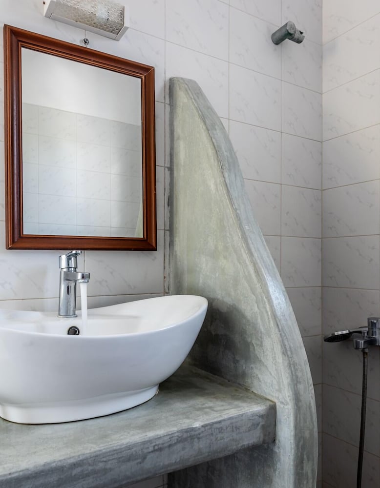 Фото Pente Elies Milos