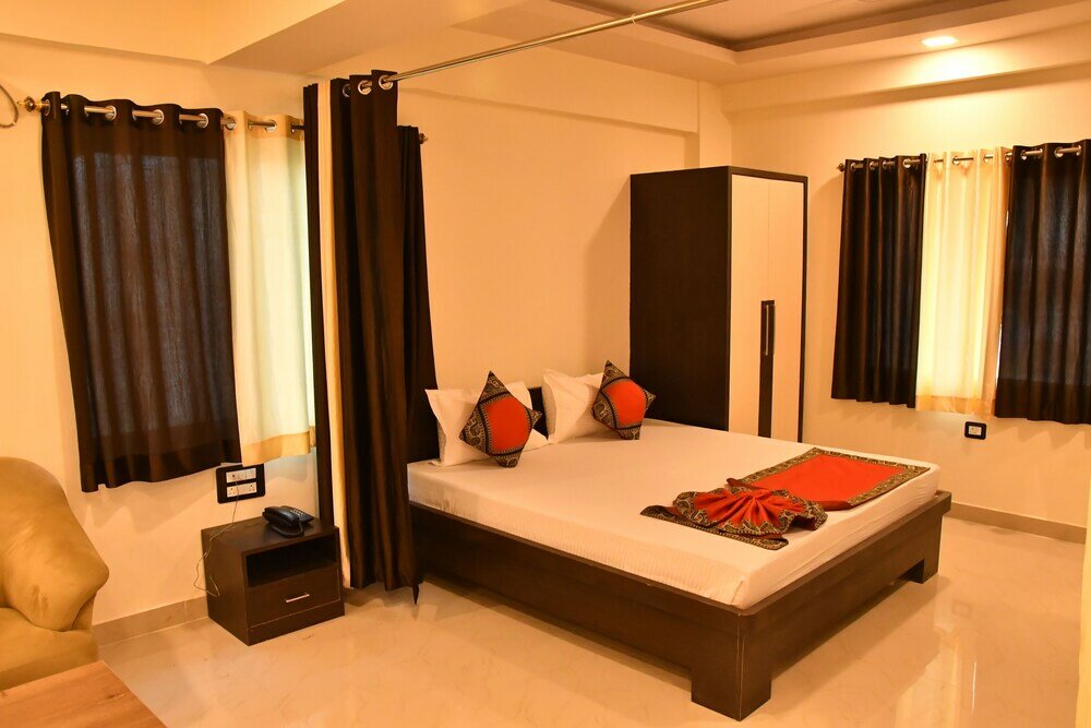 Фото Hotel Galaxy 16