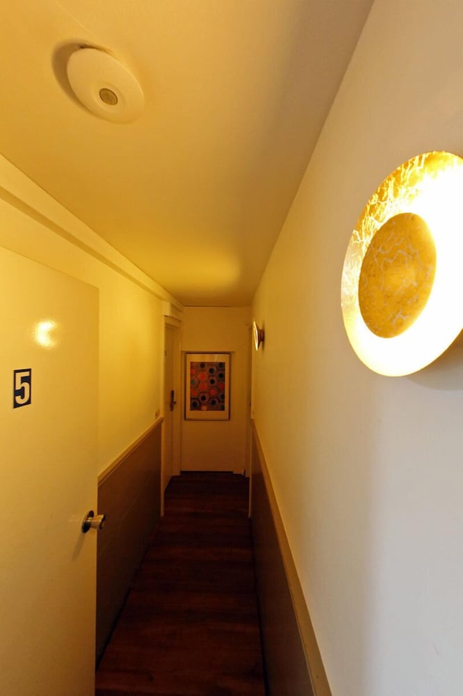 Фото Hotel Midi Zuid