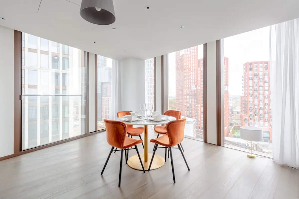 Фото Luxurious 2bd Flat by the River - Vauxhall