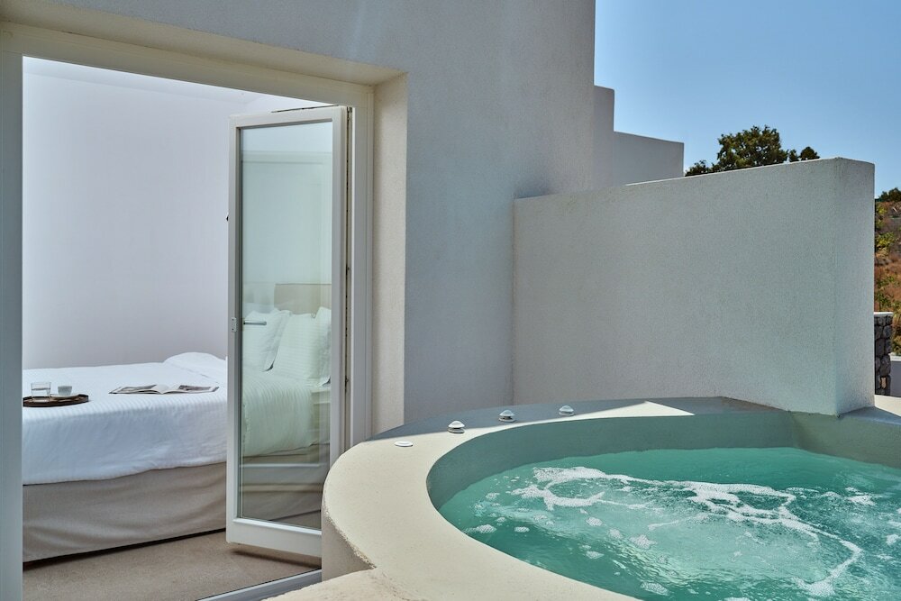 Фото Lilium Homes