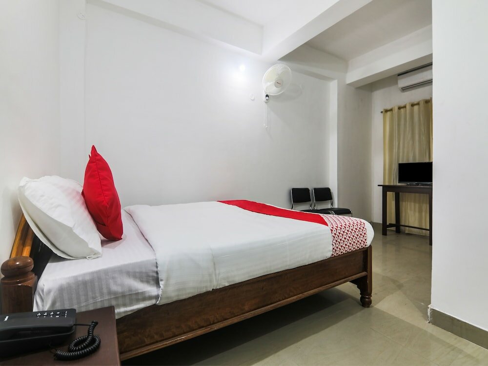 Фото Oyo Flagship 15828 Neexotica