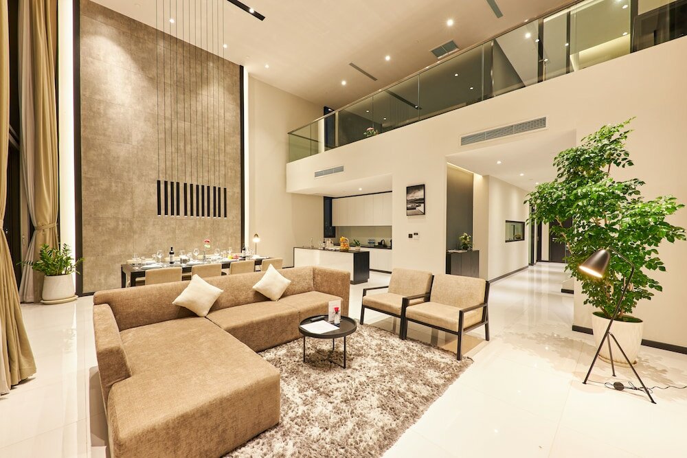 Фото Luxcity Hotel & Apartment