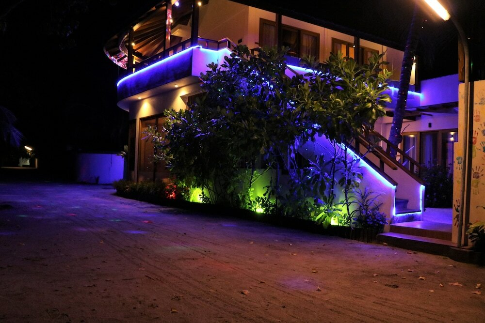 Фото Ocean Beach Inn - Maldives