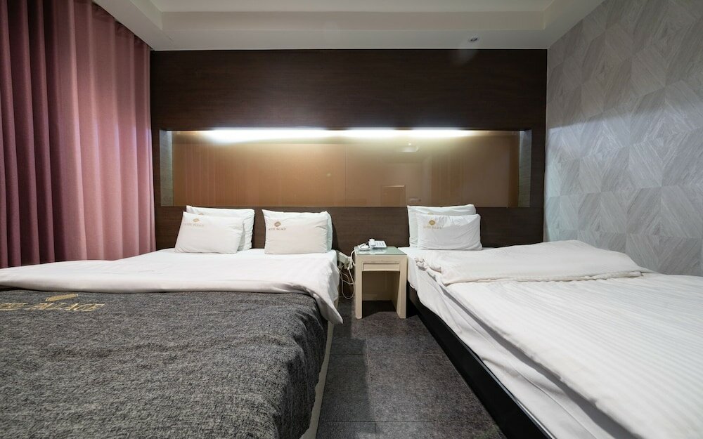 Фото Bucheon Palace