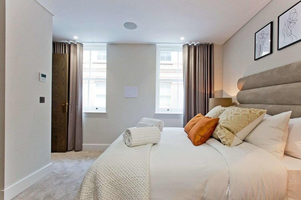 Фото Luxury 2 bed with lift ac and concierge