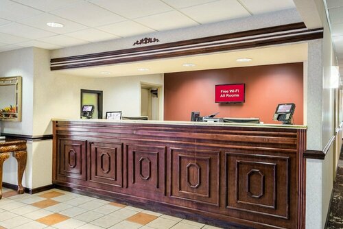 Гостиница Red Roof Inn Hendersonville