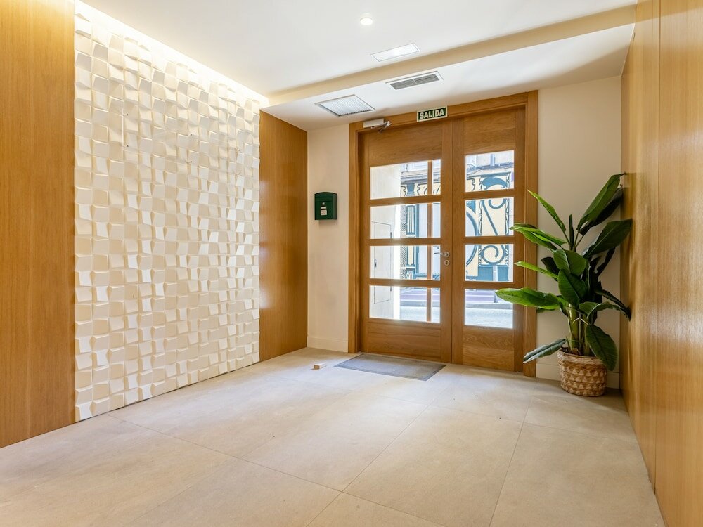 Фото Limehome Haro Calle de la Vega