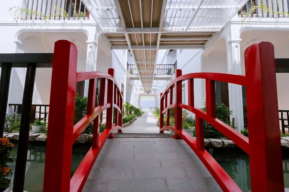 Фото The Poplar Resort