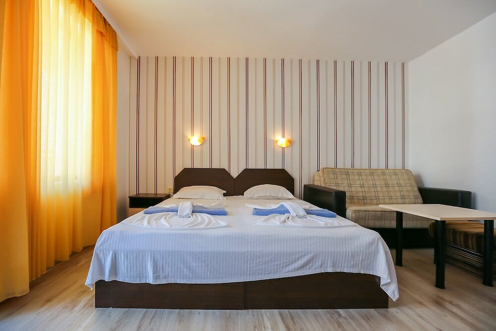 Фото Family Double Room in Dafinka Guest House