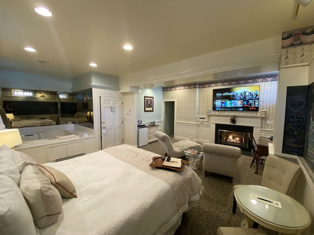 Фото Chambery Inn