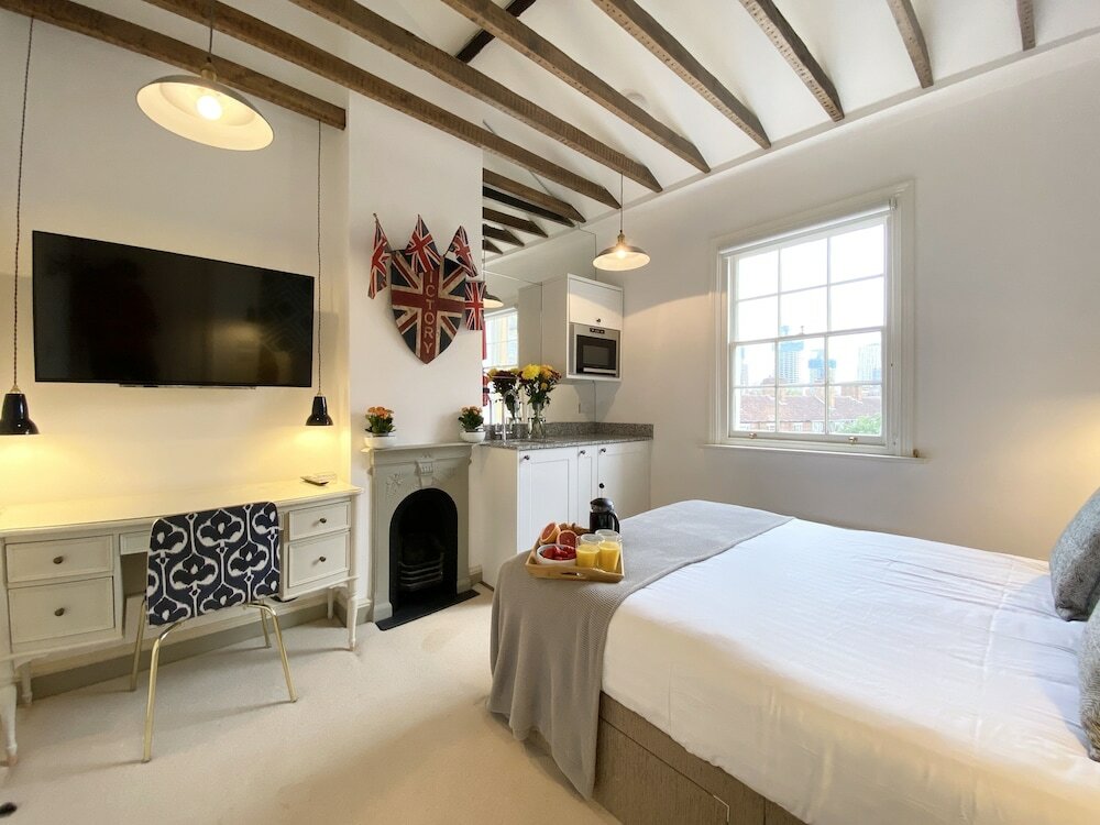 Фото Stylish Apartments in Pimlico