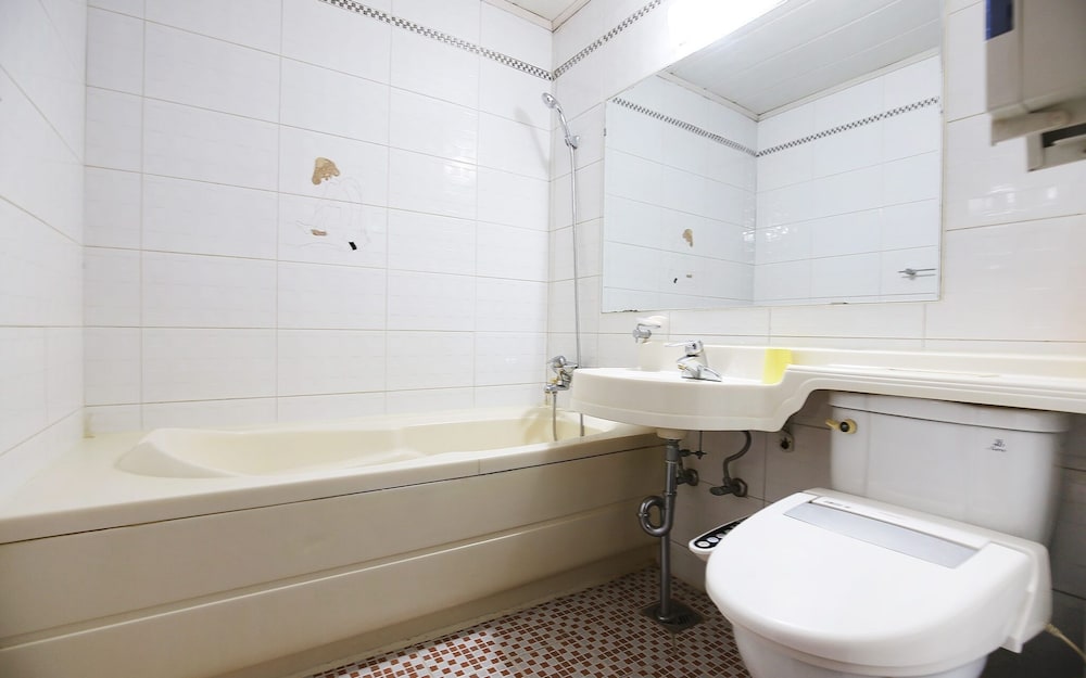 Фото Nonsan Titanic Motel