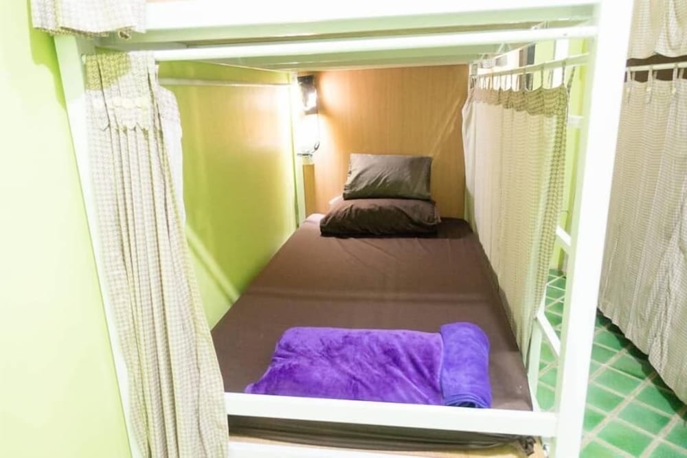 Фото Plus Hostel Ayutthaya