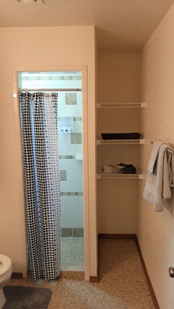 Фото Garage Studio near Oushc Hospital