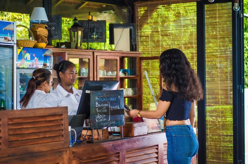 Фото Ikopa Hôtel