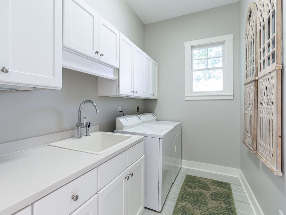 Фото 2nd To None