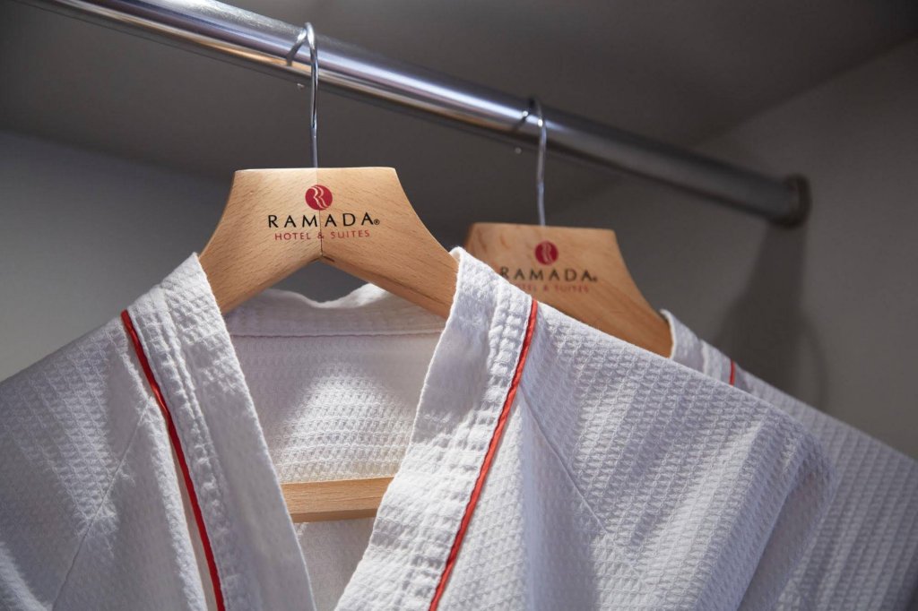 Фото Ramada Hotel and Suites Seoul Namdaemun