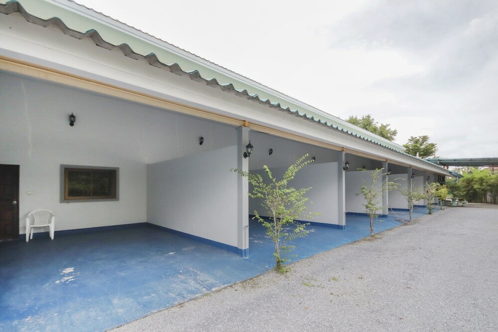 Фото Oyo 75310 Canalis Resort