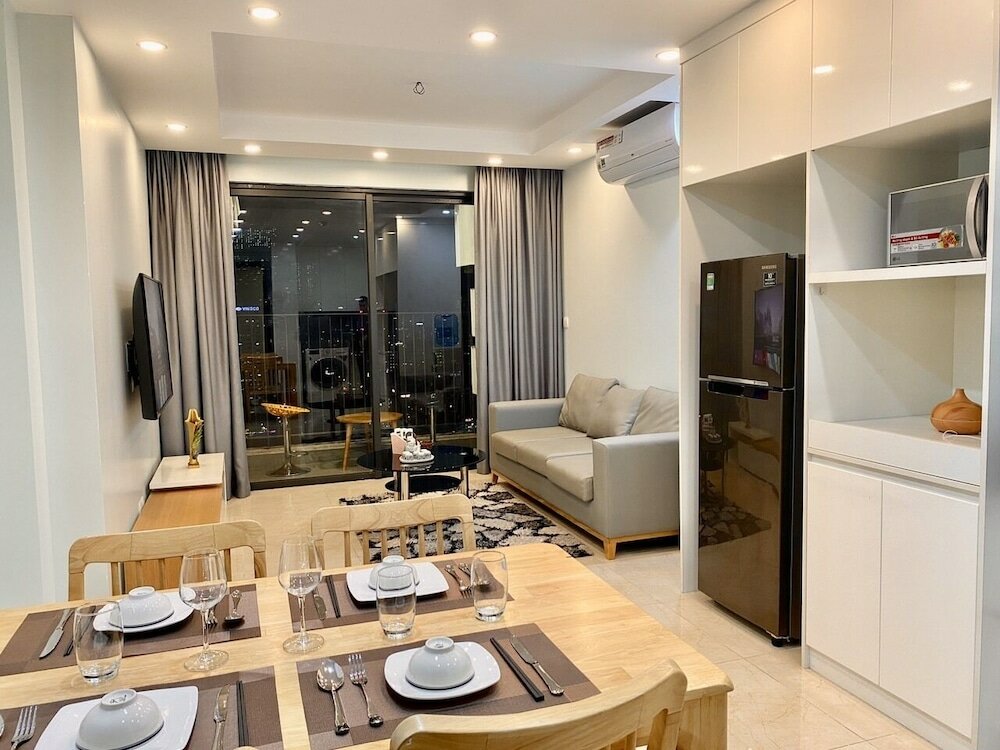 Фото Luxury Apartment Dcapital Tran Duy Hung