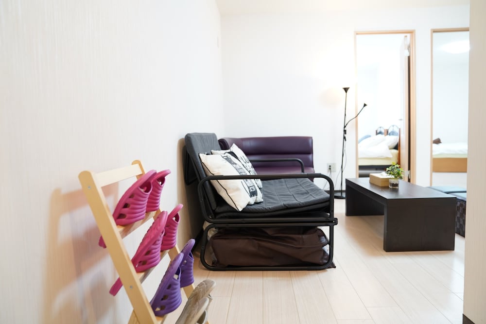 Фото Metro Hanazonocho Apartment 2