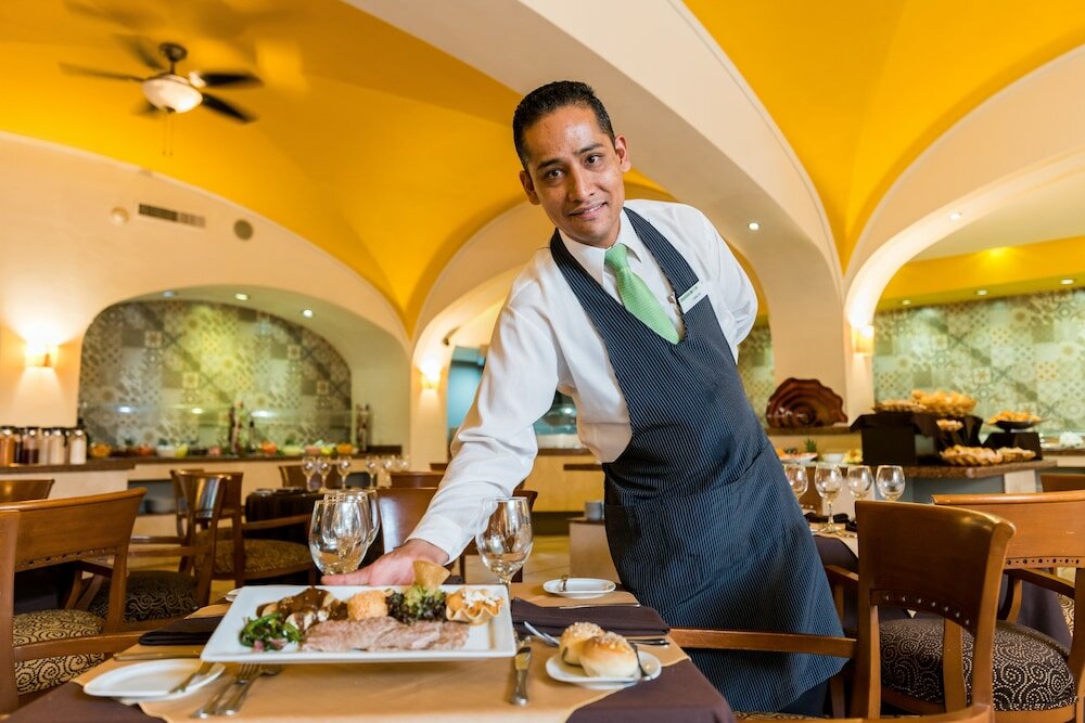 Фото Holiday Inn Guadalajara Expo