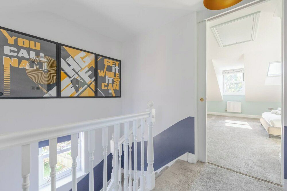 Фото Beautiful & Modern 3bd House- Kennington!