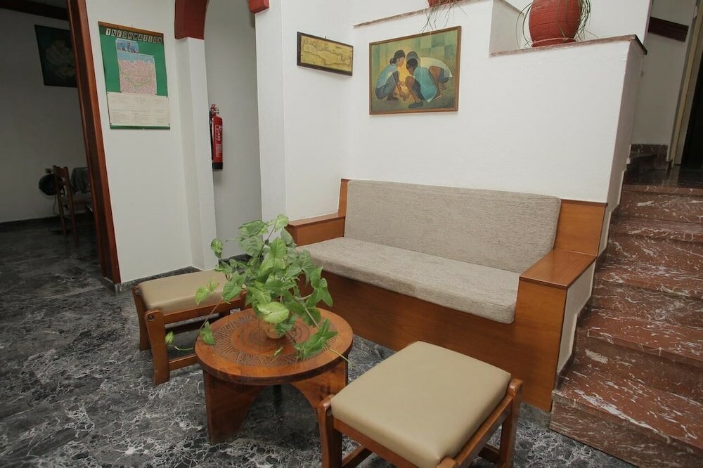 Фото Evans Hotel