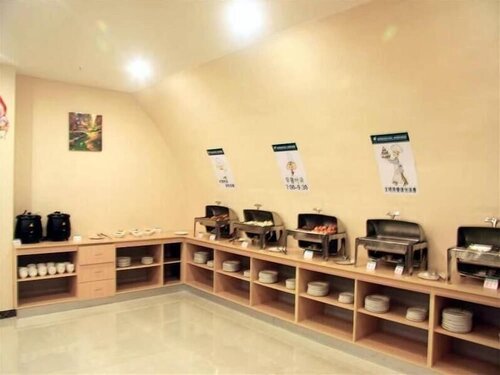 Гостиница GreenTree Inn HeFei South High-Speed Railway Station BaoHe Avenue Baohe District Government Hotel в Аньхое