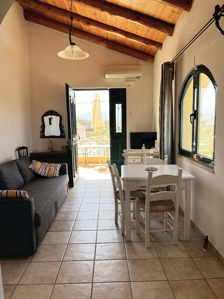 Фото Skandalis Traditional Suites