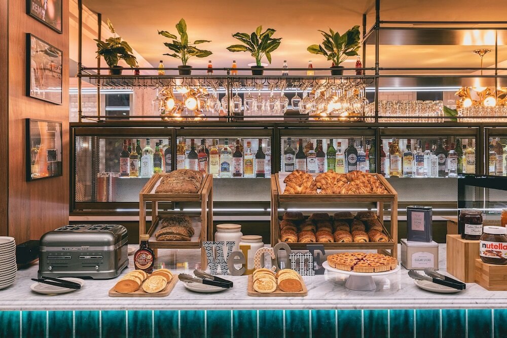 Фото The ReMIX Hotel