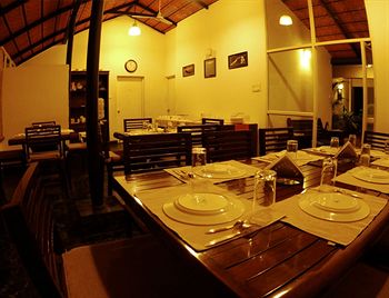 Фото Maple Suites Serviced Apartments