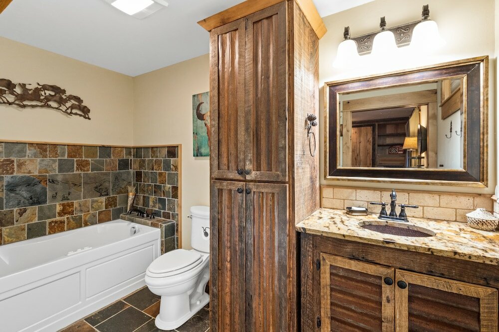 Фото The Big House at Bunk House