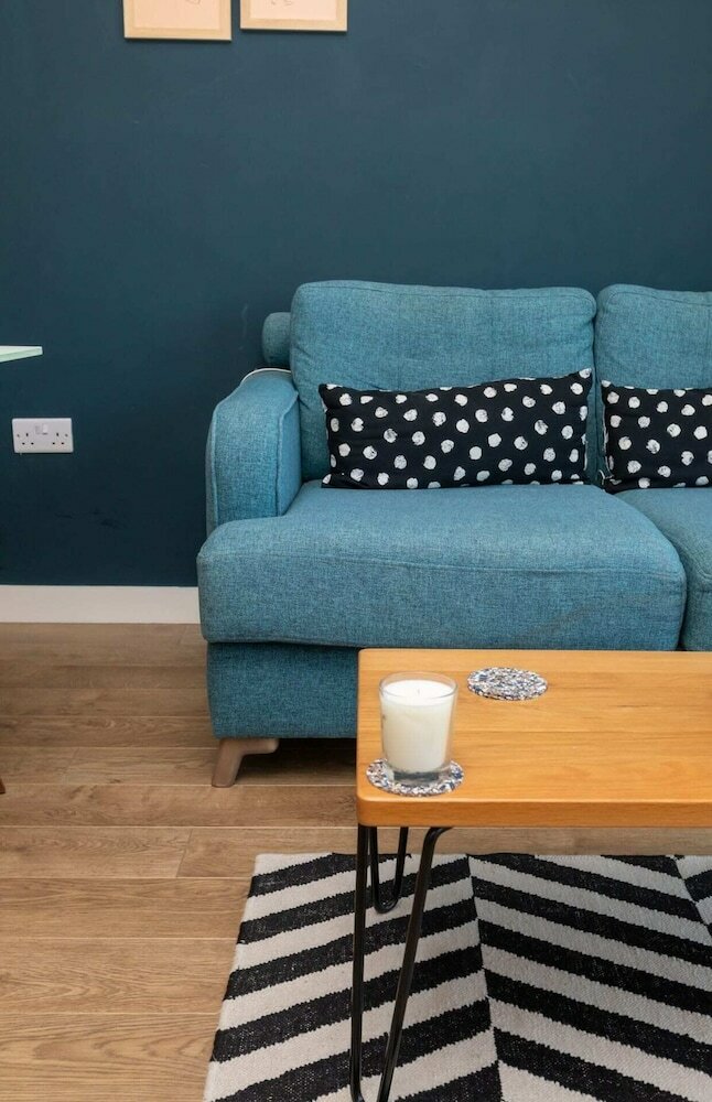 Фото Peaceful & Vibrant 1bd Flat W/balcony- Bow Common!