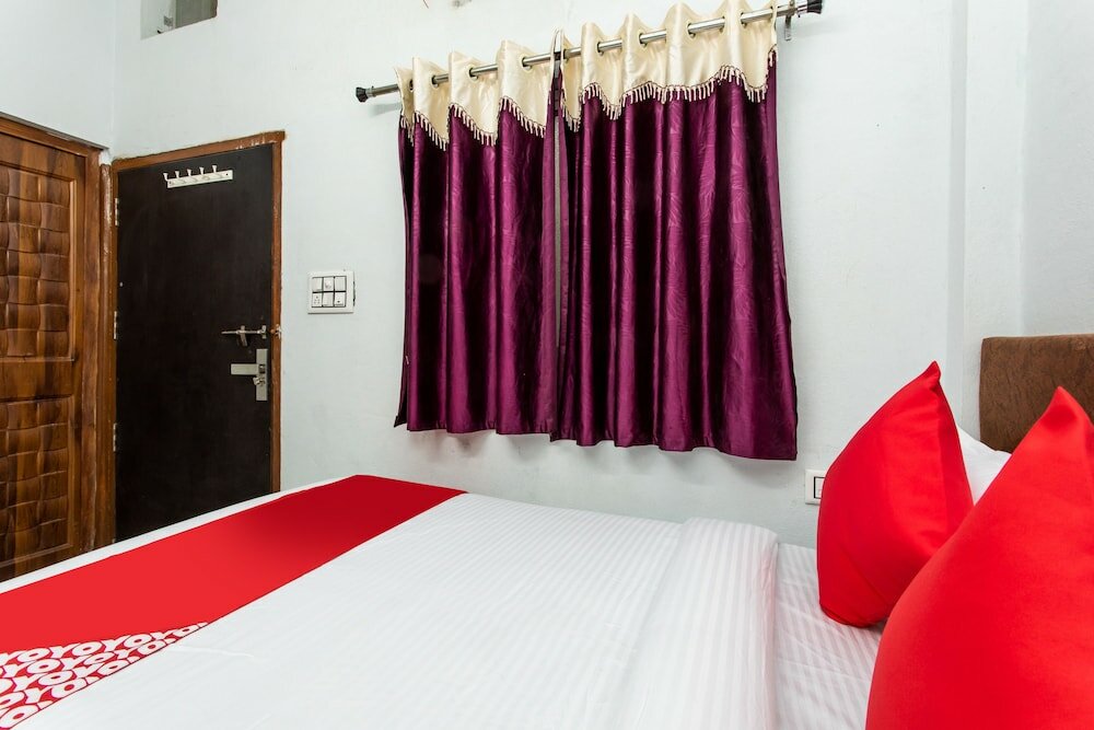 Фото Oyo 28472 Hotel Shree Palace