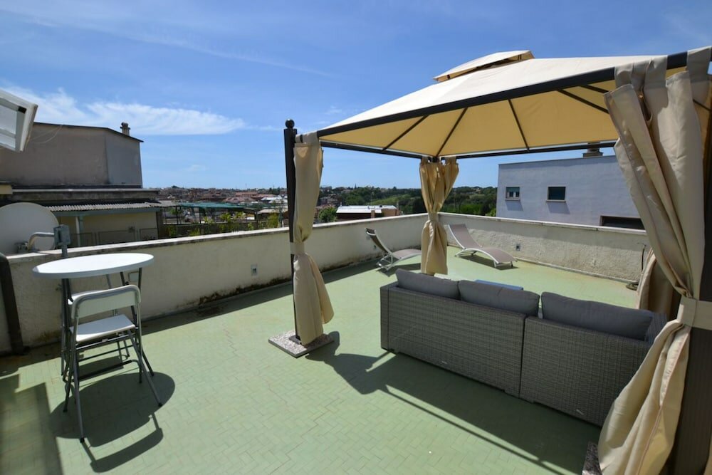 Фото Wonder Attic Over Rome