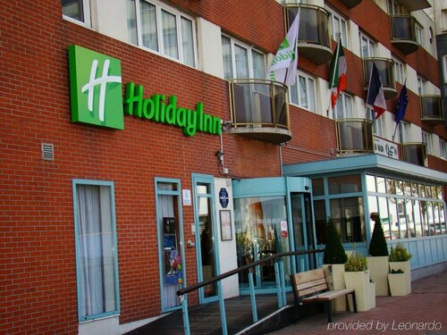 Внешний вид отеля Holiday Inn Calais в Кале, фото 4