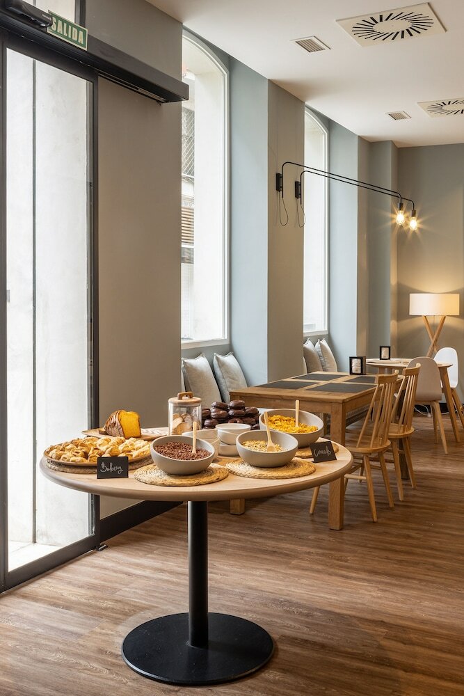 Фото Toc Hostel Málaga