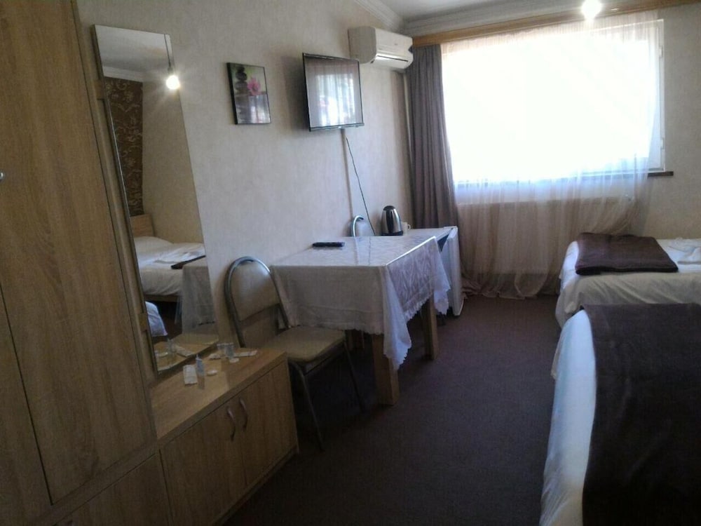 Фото 7 Star Hotel