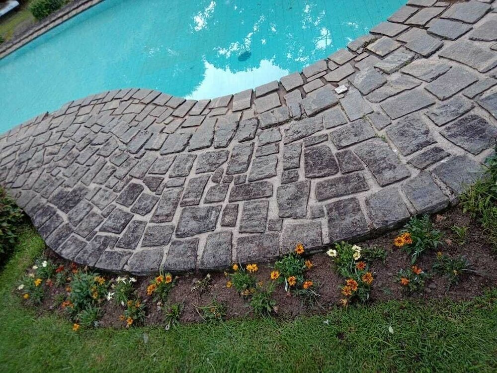 Фото Aconchegante Mansão em Campos do Jordão