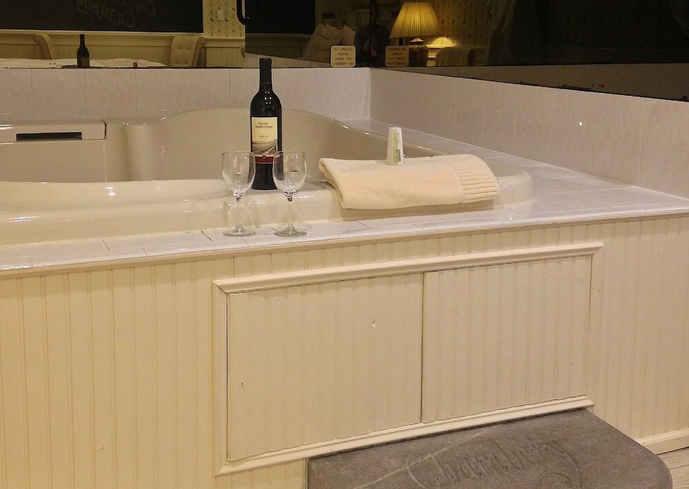 Фото Chambery Inn