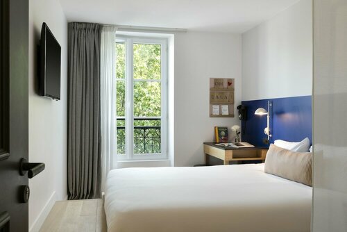 Гостиница Hôtel Petit Bastille